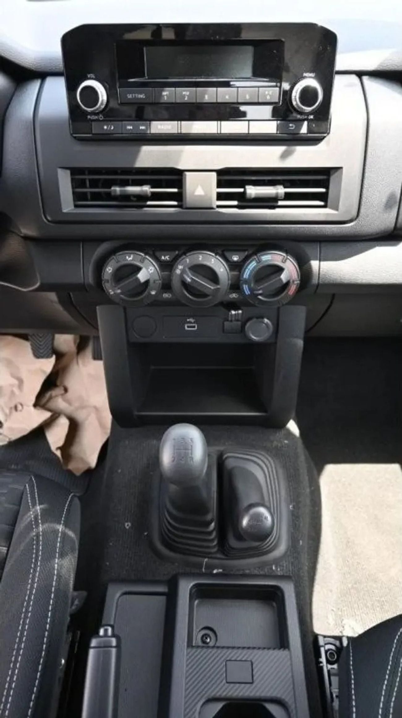 Mitsubishi L200 GL Mitsubishi/L200 P DC 4WD/2.4L GLX New Face 5 MT