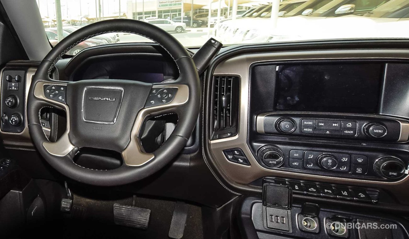 GMC Sierra DENALI - Warranty - No accident - Finance available