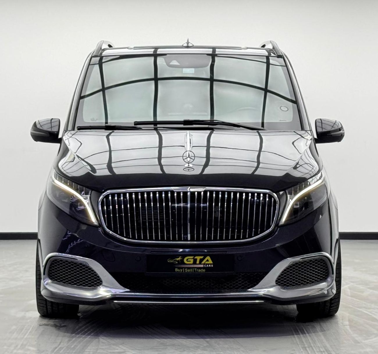 مرسيدس بنز V 250 Std 2.1L 2023 Mercedes-Benz V250 V-Line Design VIP, Full Service History, 1 Year Warranty, GCC