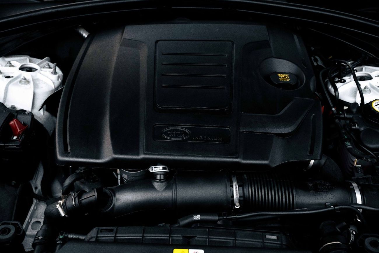 Land Rover Range Rover Velar | P250 R-Dynamic SE | 5,385 P.M  | 0% Downpayment | Excellent Condition!