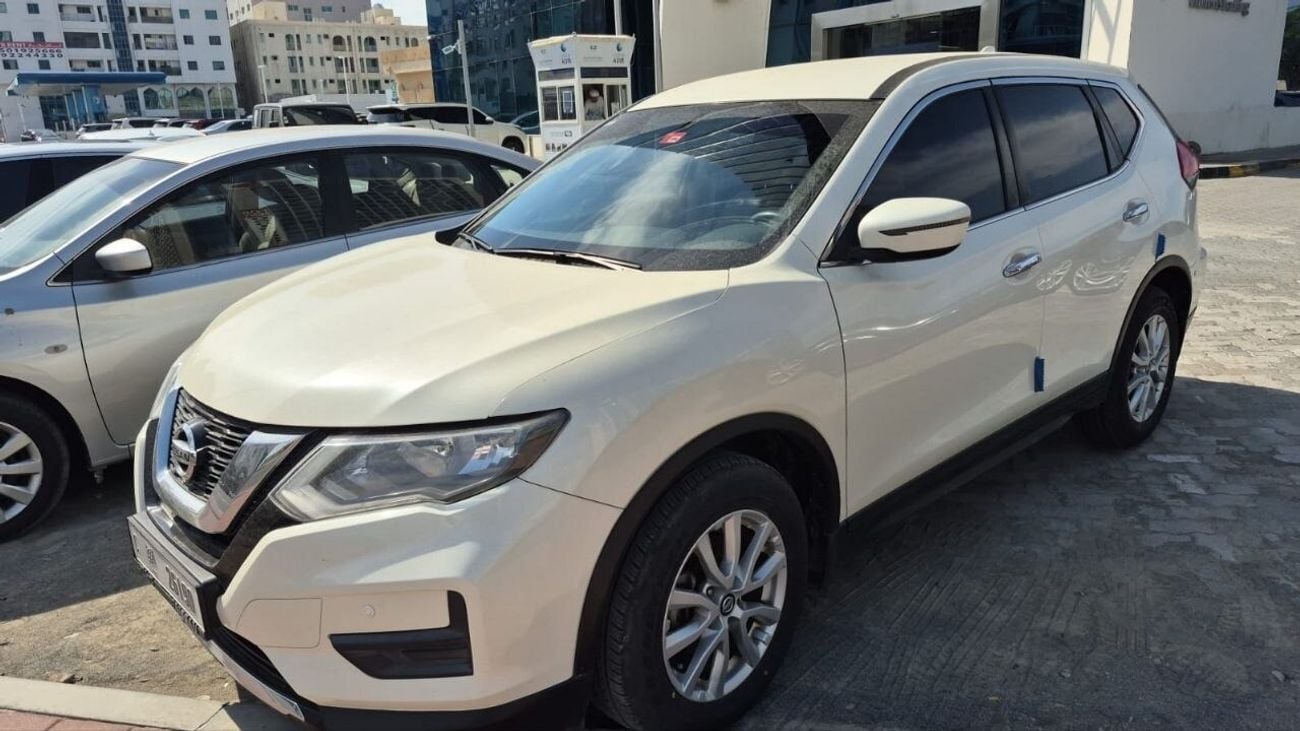 نيسان إكس تريل S 2.5L FWD (5 Seater)