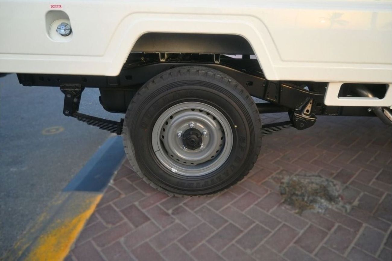 تويوتا لاند كروزر بيك آب Toyota Land Cruiser Pick Up 2024Toyota LC 79 Single Cabin Pick Up 4.2L Diesel, Manual, White