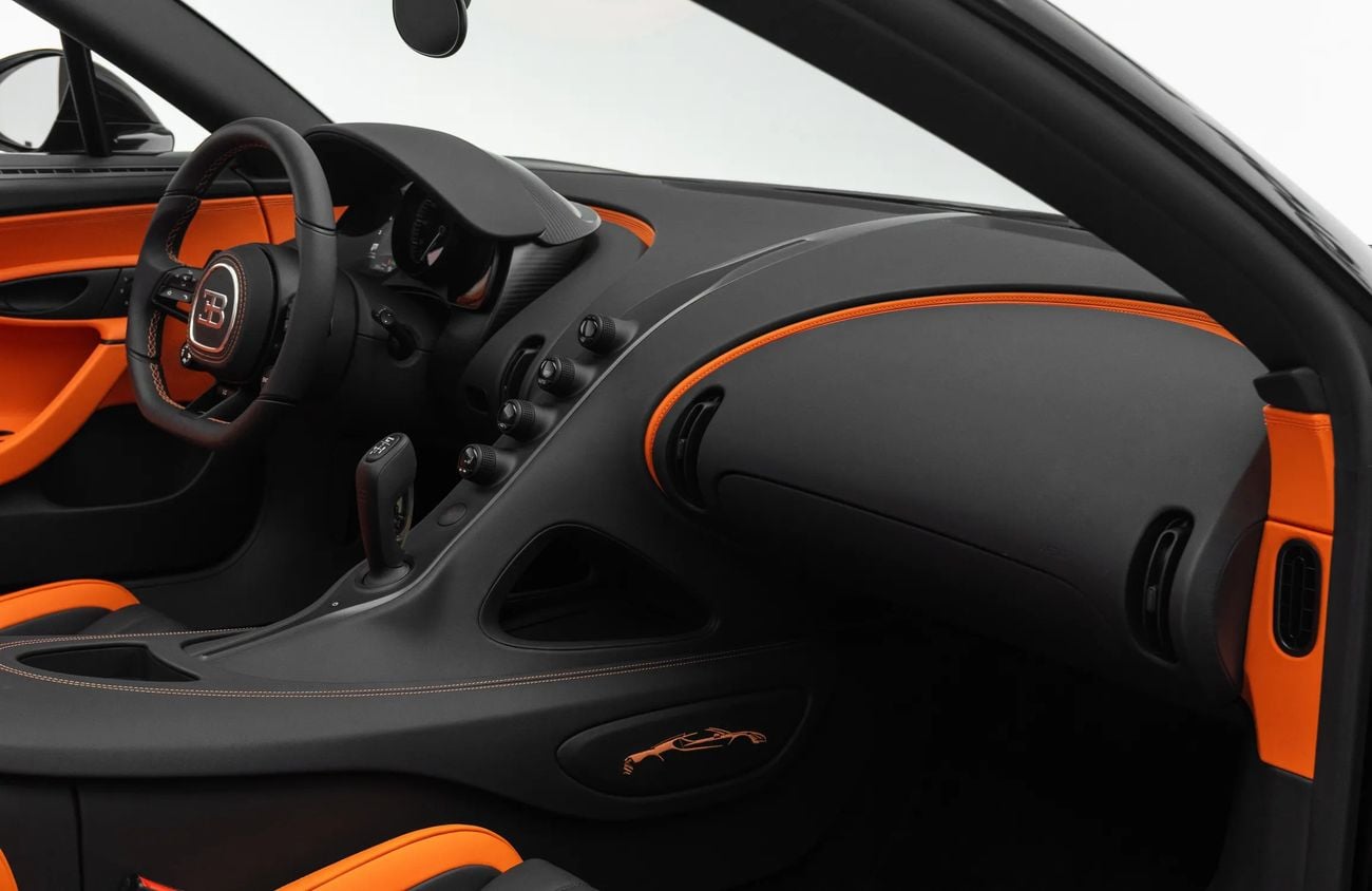 بوغاتي Mistral 8.0L W16 Quad-Turbocharged Engine