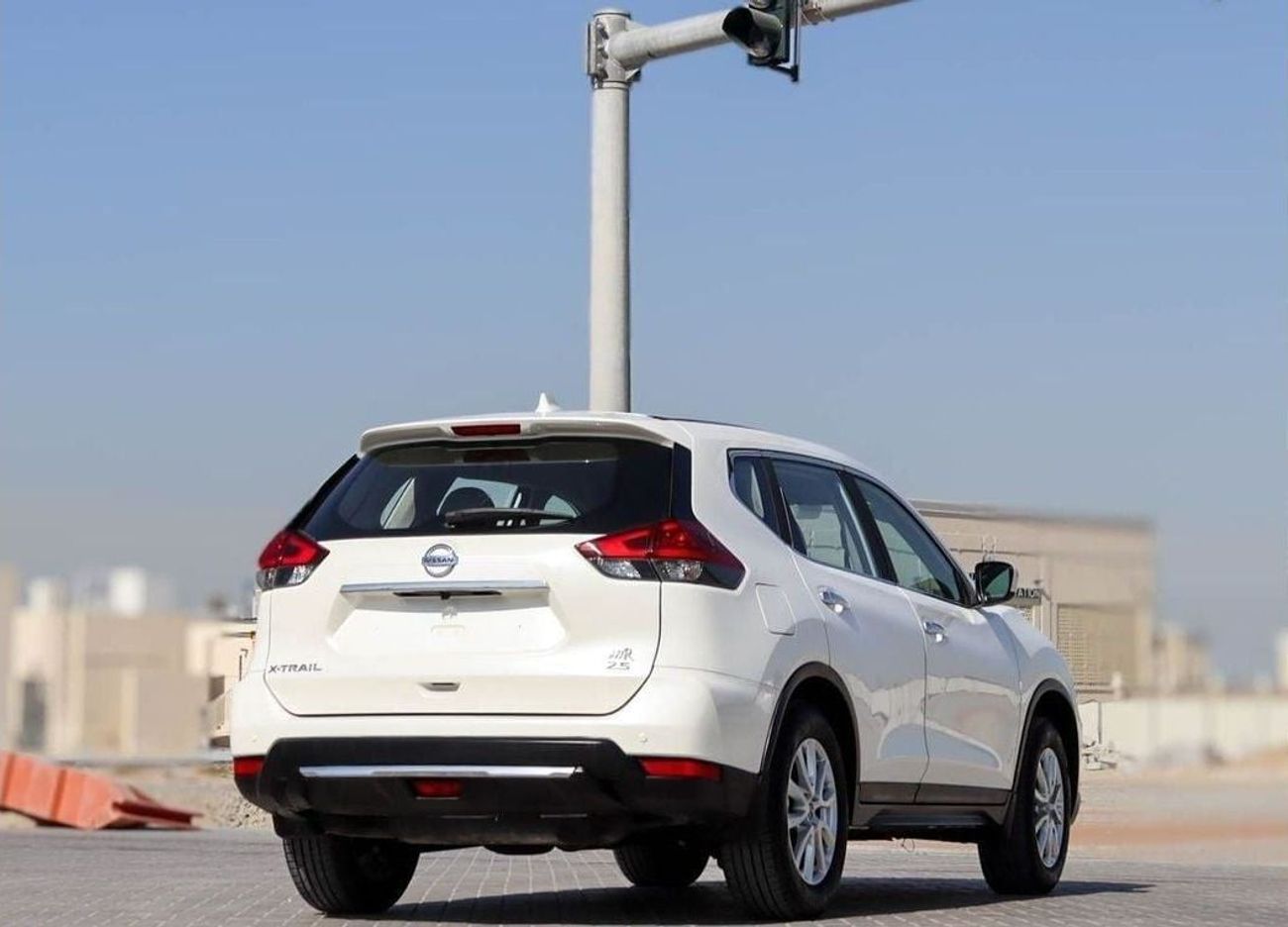 Nissan XTrail S 2.5L FWD (5 Seater) Nissan x-trail 2.5L 2020 GCC accident-free in excellent condition 837 P.M