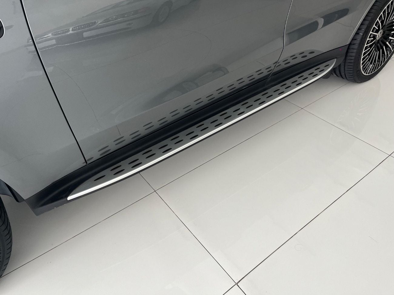 مرسيدس بنز EQC 400 PREMIUM