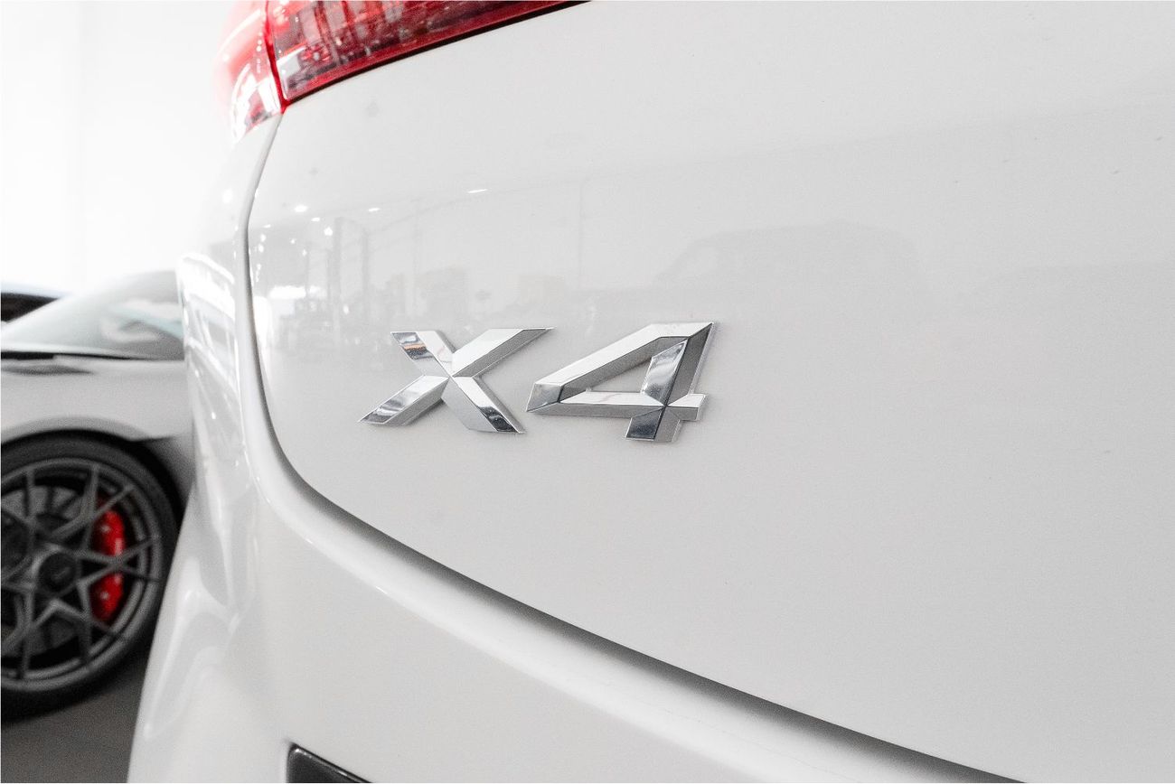 بي أم دبليو X4 xDrive 30i M Sport 2.0L