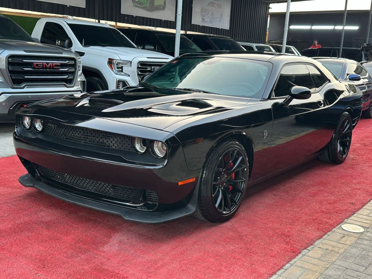 Dodge Challenger SRT Hellcat 6.2L (717 HP)
