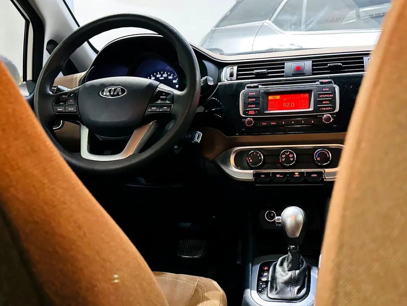 Kia Rio EX 1.4L (107 HP) Hatchback