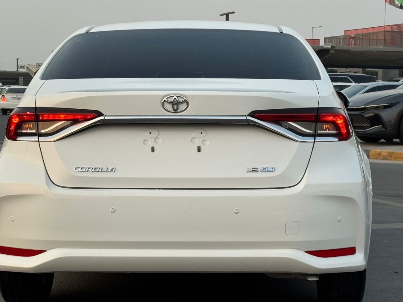 Toyota Corolla SE 1.6L perfect inside & out