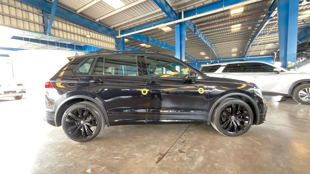 Volkswagen Tiguan R-LINE BLACK | Guaranteed Warranty | 0 Down Payment