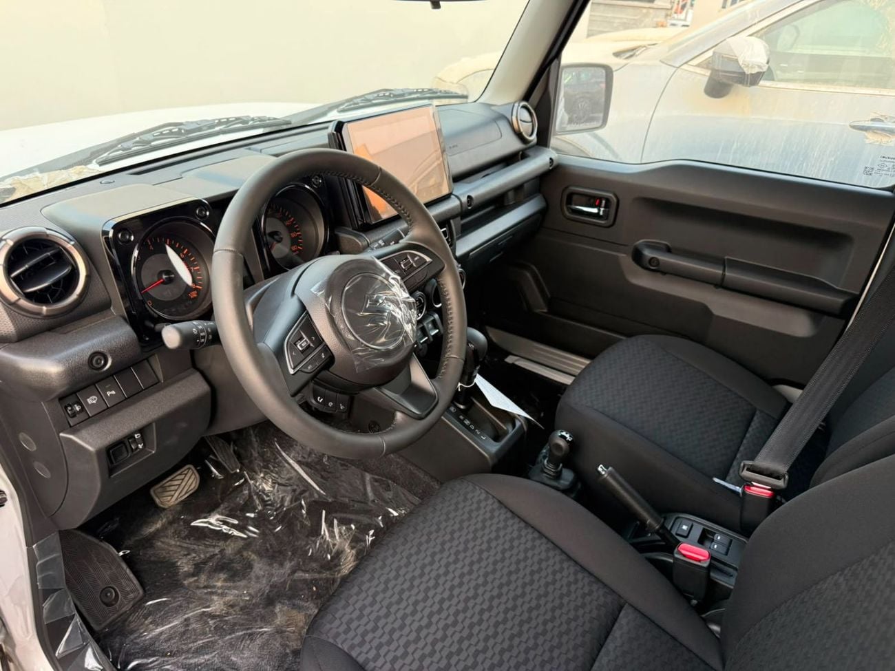 سوزوكي جيمني GLX 1.5LA/T 5DR