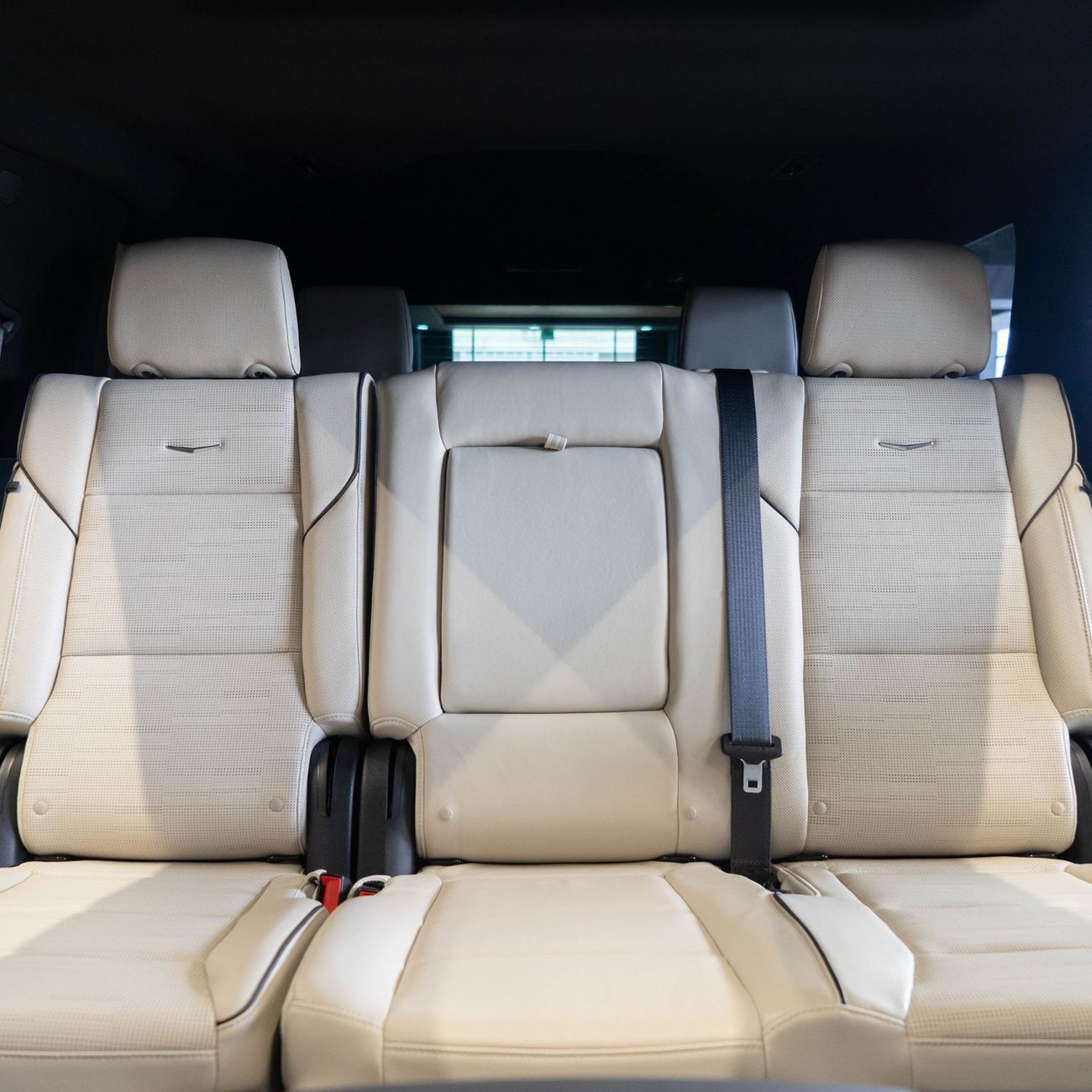 Cadillac Escalade PREMIUM LUXURY AED  7,090 P.M • 0% Downpayment • Cadillac Escalade • Agency Warranty