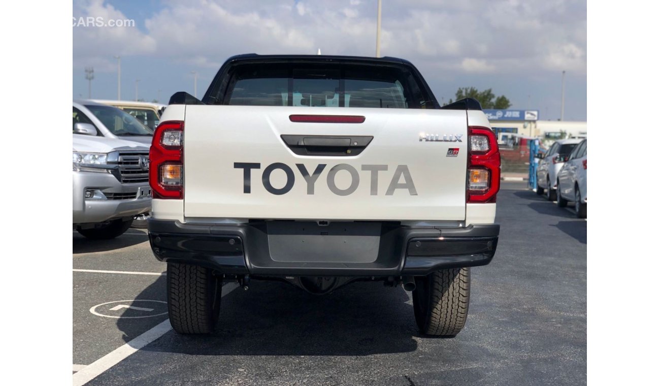 تويوتا هيلوكس TOYOTA HILUX GR 4.0L AT FULL