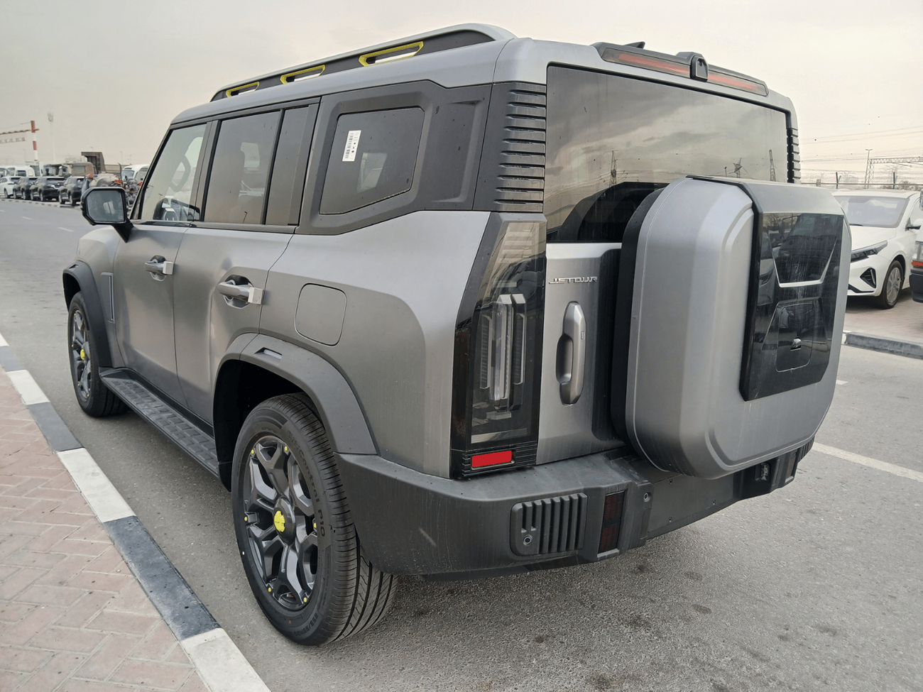 Jetour T2 ECTP2M001 - 2025 Jetour T2 Luxury 2.0L Petrol Auto Highway Grey