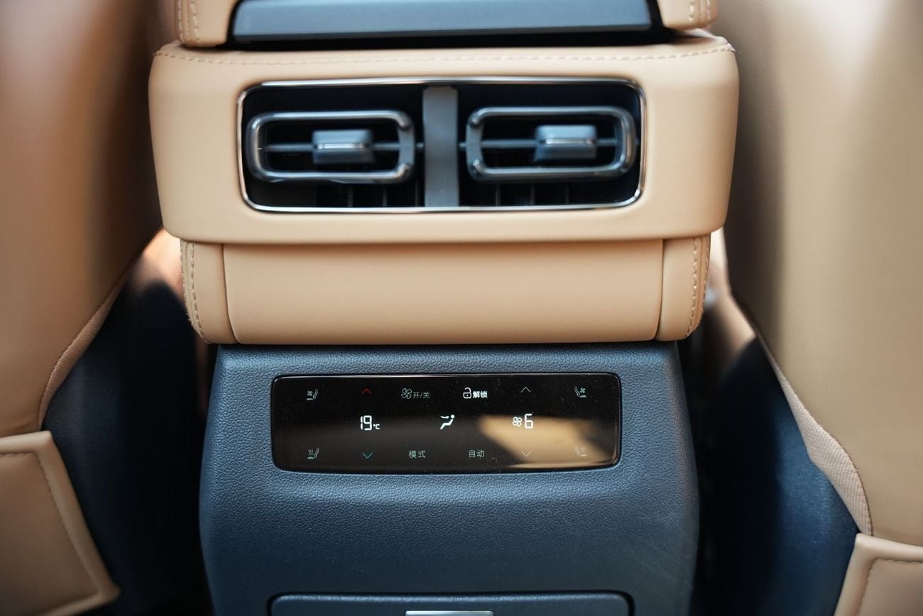 BYD Leopard 5 2026 Leoprad 5 New Ultra edition 211Km 2-Difflock Black in Brown 0km