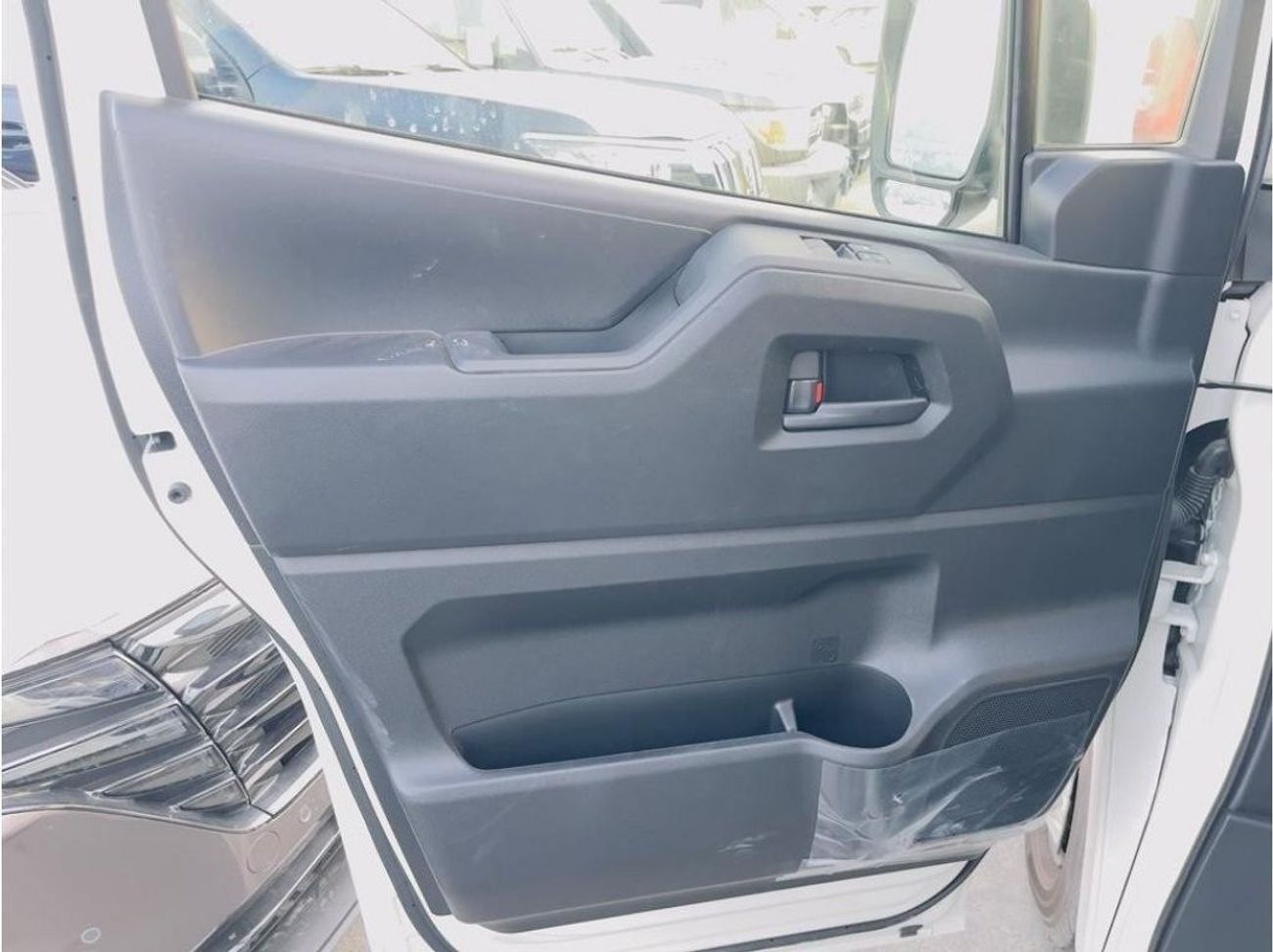 تويوتا هاياس Toyota Hiace High roof 3.5l, Petrol, M/T, 2026