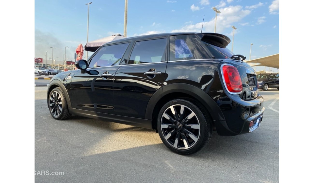 ميني كوبر إس MINI COOPER S LOW MILEAGE ORIGINAL PAINT FSH BY AGENCY