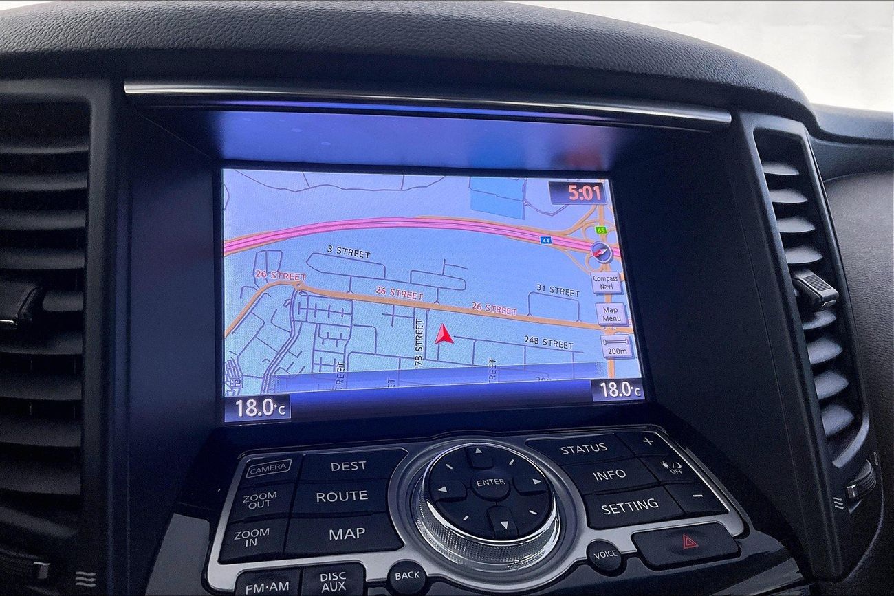 إنفينيتي QX70 Luxury / Luxe Sensory | شامل الضمان | 0 ﺪﻔﻋﺓ ﺃﻮﻟﻯ