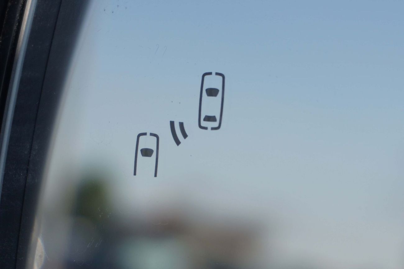 Toyota Land Cruiser VXR 3.3 TDSL A/T (SIDE STEP, HEAD-UP DISPLAY, 360 CAMERA)