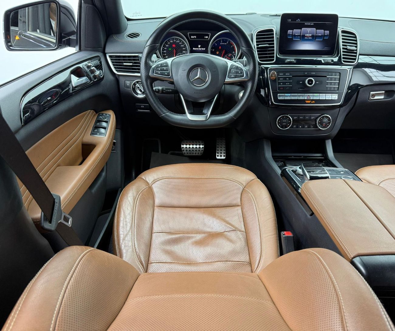 Mercedes-Benz GLE 43 AMG 4MATIC+ 3.0L 2019 Mercedes Benz GLE43 AMG, Warranty, Service History, Excellent Condition, GCC