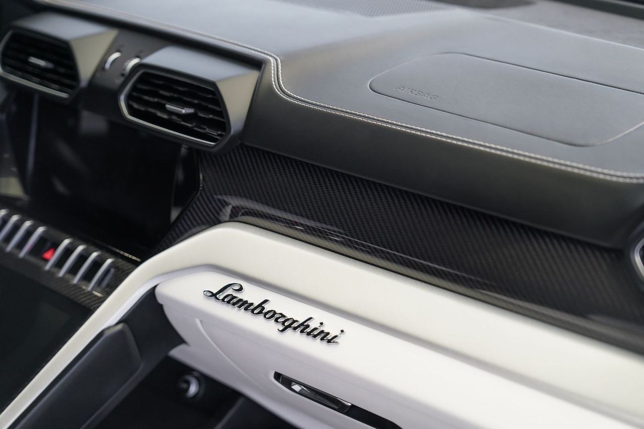 لامبورغيني اوروس STD 4.0T V8