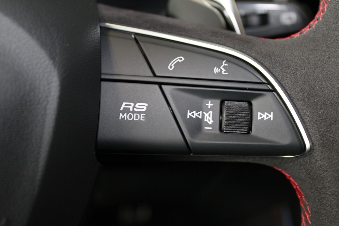 Audi RS Q8 Quattro 600hp Carbon Edition v1