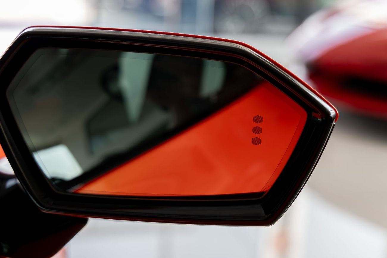 Lamborghini Revuelto 6.5L V12 Hybrid Lamborghini Revuelto 2024 Fully Carbon Fiber