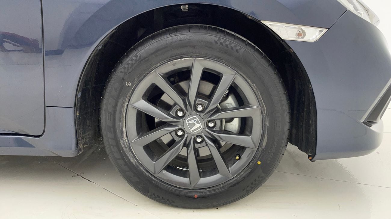 هوندا سيفيك DX 1.6 | بدون دفعة مقدمة | اختبار القيادة في المنزل