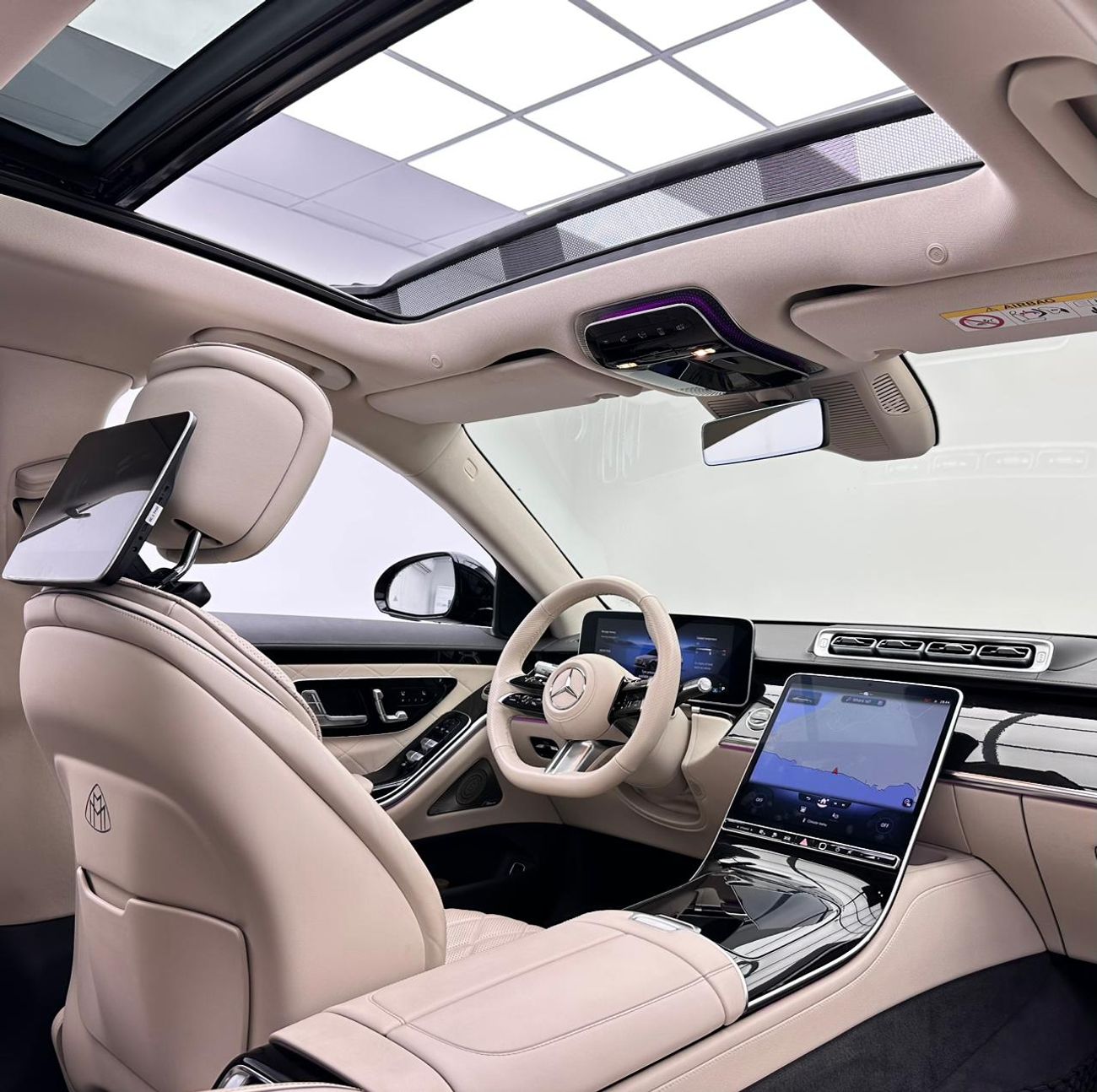 Mercedes-Benz S 580e 2023 Mercedes-Benz S580e, Maybach Kit, 1 Year Unlimited Km Warranty, Full Service History, GCC