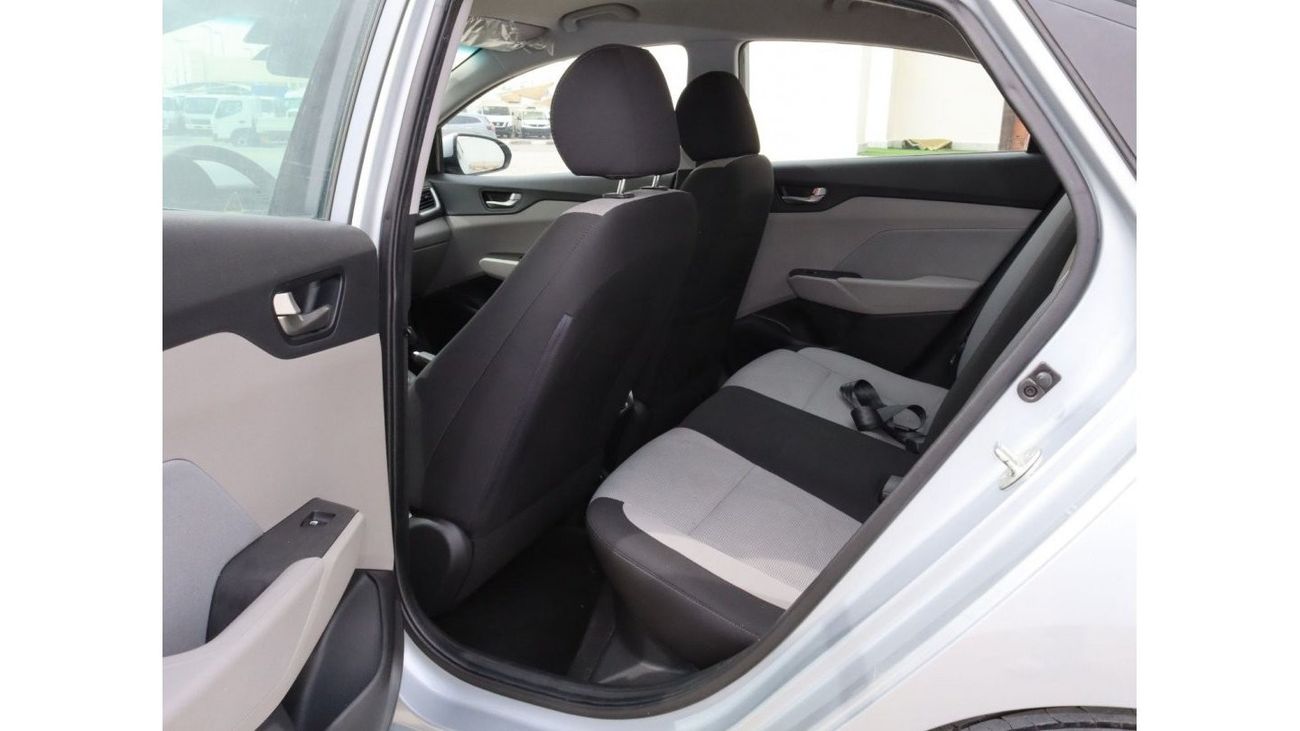 Hyundai Accent Base Hyundai Accent 2020 GCC in excellent condition without accidents