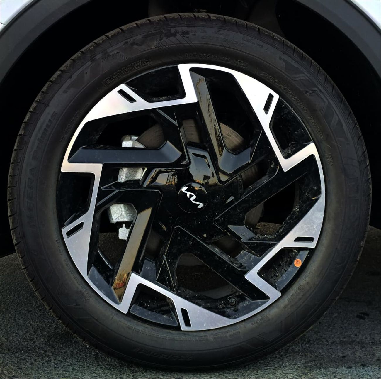 Kia Sportage 2.0L MPI LX (FWD)