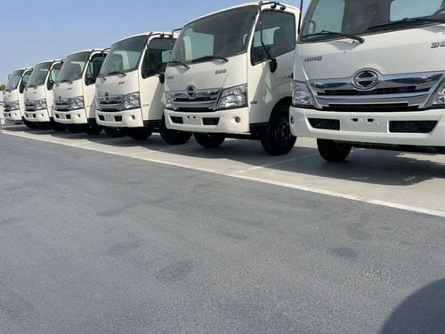 Hino 300 2023 HINO 916 4X2 TURBO DIESEL MANUAL ZERO KM