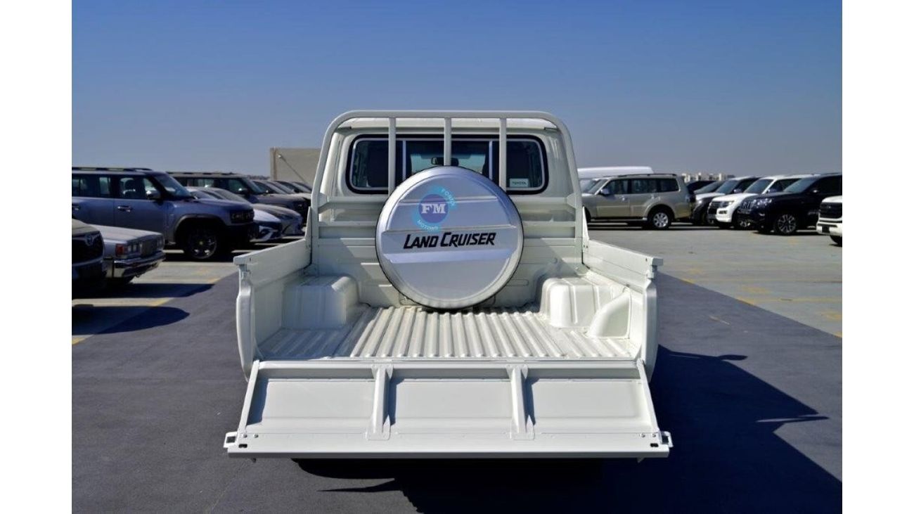 تويوتا لاند كروزر بيك آب 79 Double Cab 4.0L Petrol