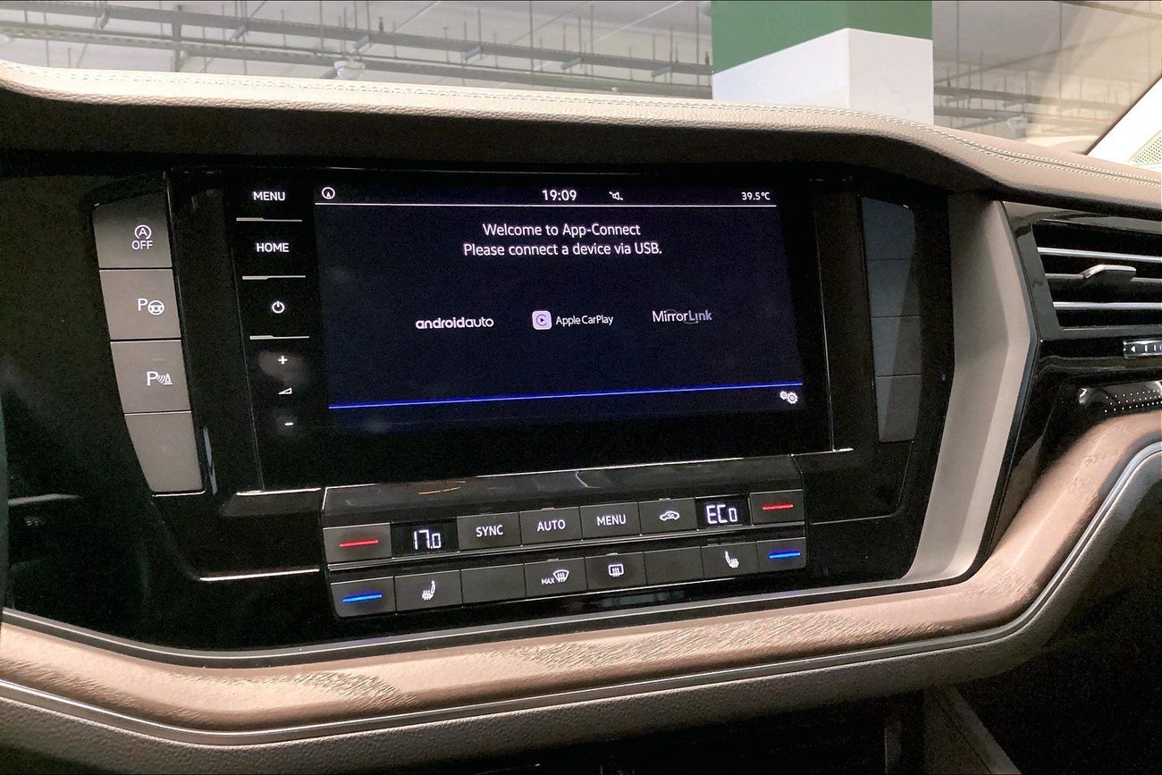 فولكس واجن طوارق Comfortline | شامل الضمان | 0 ﺪﻔﻋﺓ ﺃﻮﻟﻯ