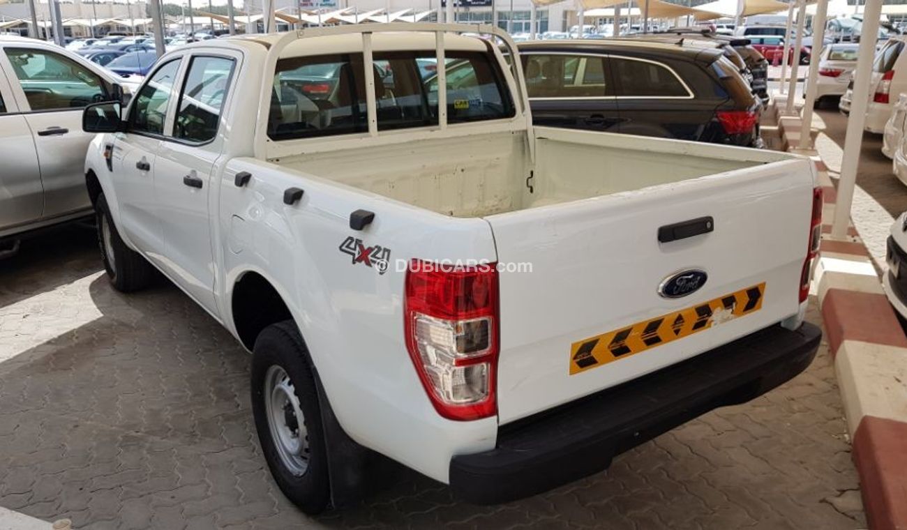 فورد رانجر 2015 model Gulf specs Manuel gear  4x4 ..fuel patrol