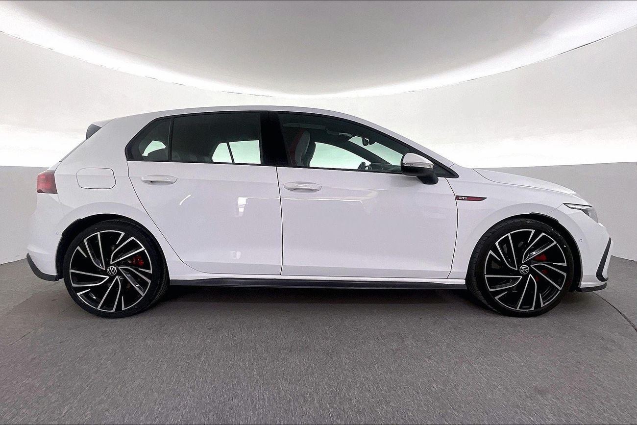 Volvo XC40 T4 R Design | Guaranteed Warranty | 0 Down Payment