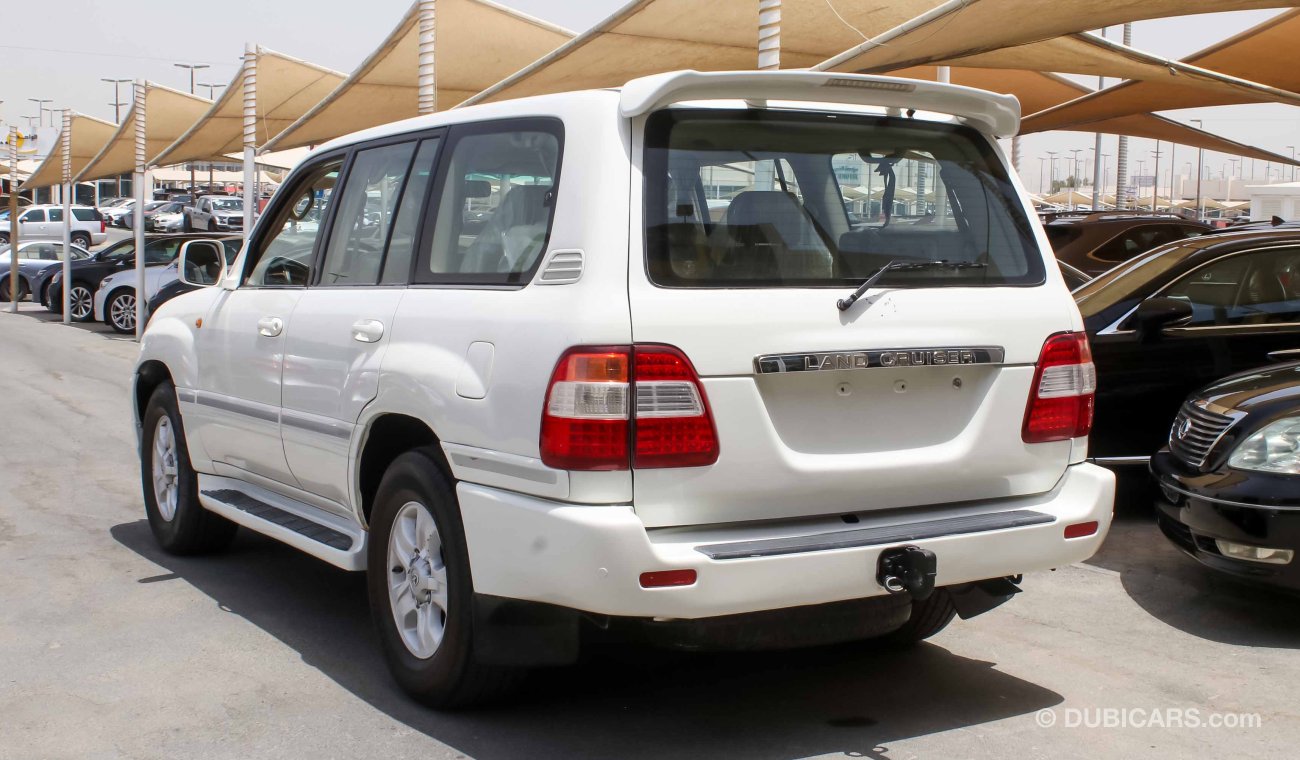 Toyota Land Cruiser GXR V6