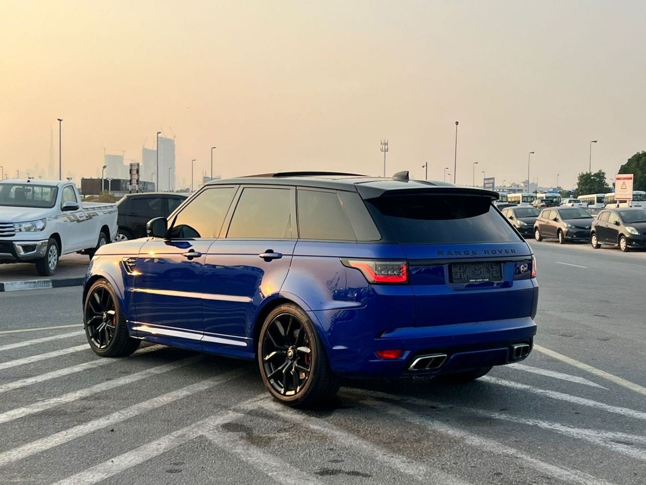 لاند روفر رينج روفر سبورت 2019 Land Rover - Range Rover Sport SVR 5.0L V8 AWD Panoramic- Clean Title - Full Option - Very Well