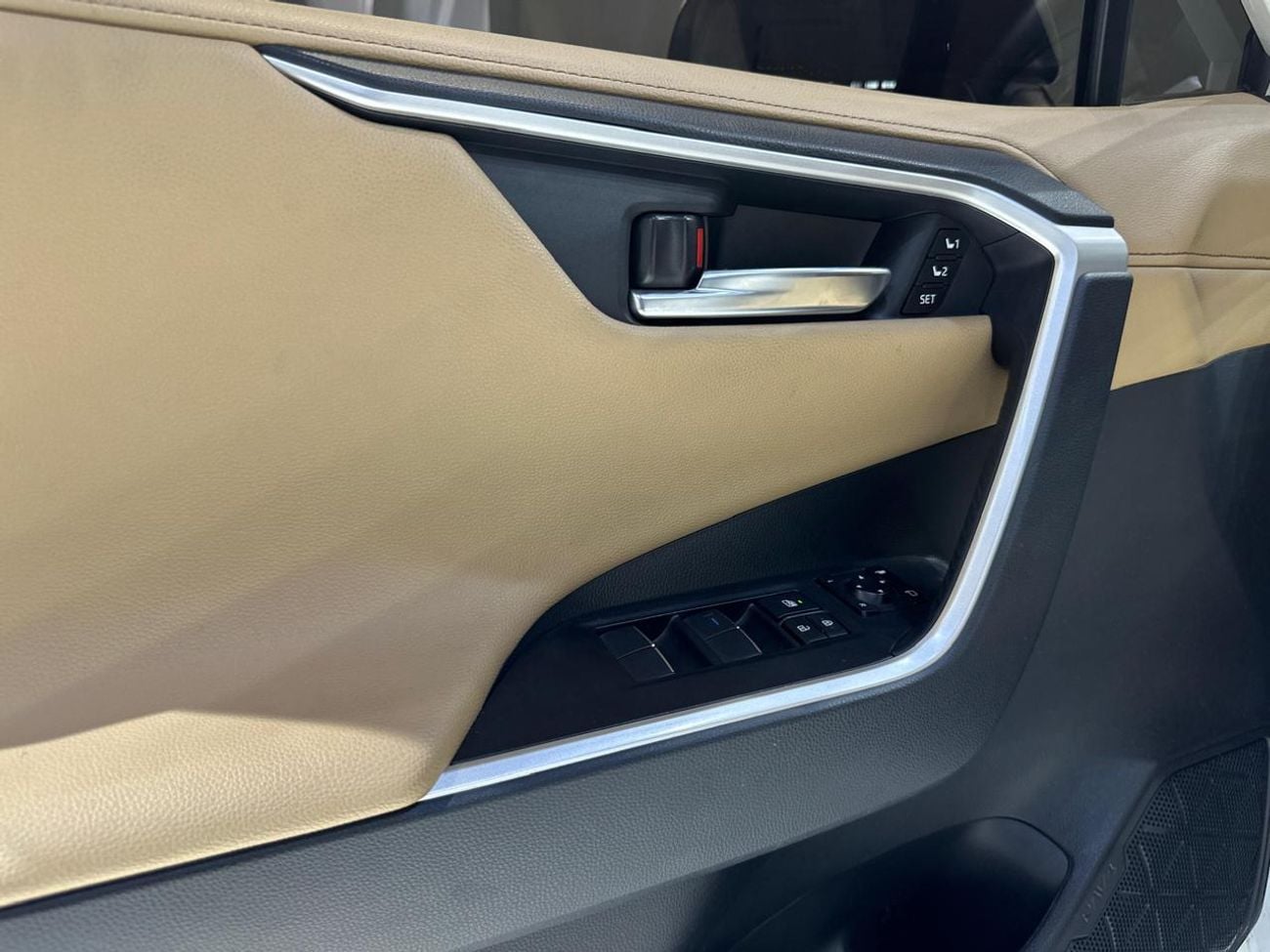 Toyota RAV4 2.5L VXR Hybrid