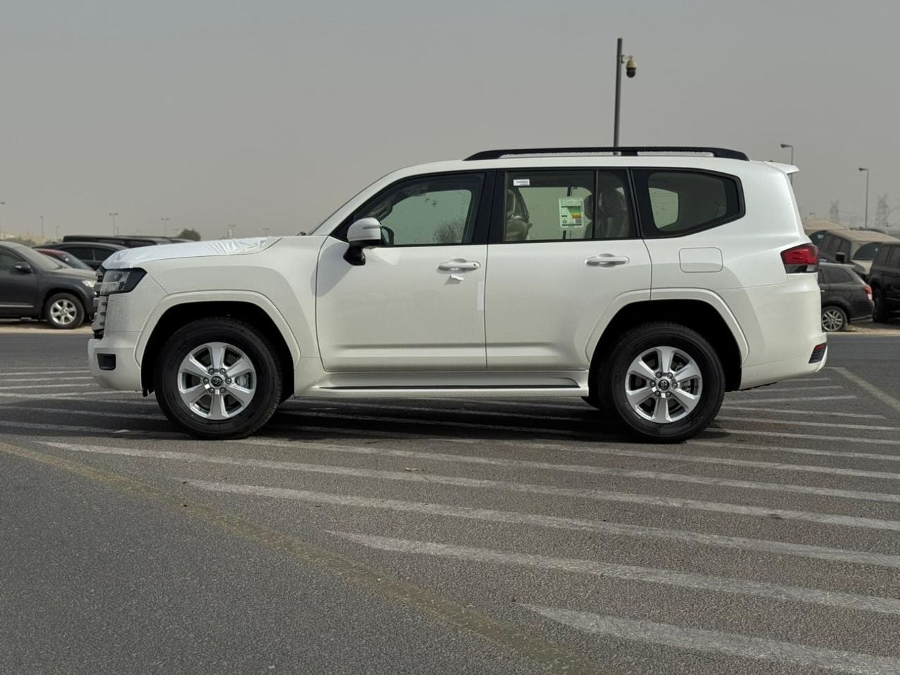 Toyota Land Cruiser Toyota Land Cruiser GXR 3.5 2026 basic with sunroof Saudi