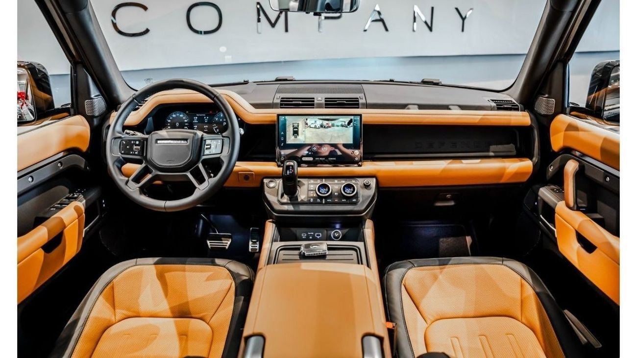 لاند روفر ديفندر 2024 Land Rover Defender X P400, 2029 Land Rover Warranty + Service Contract, Low KMs, GCC