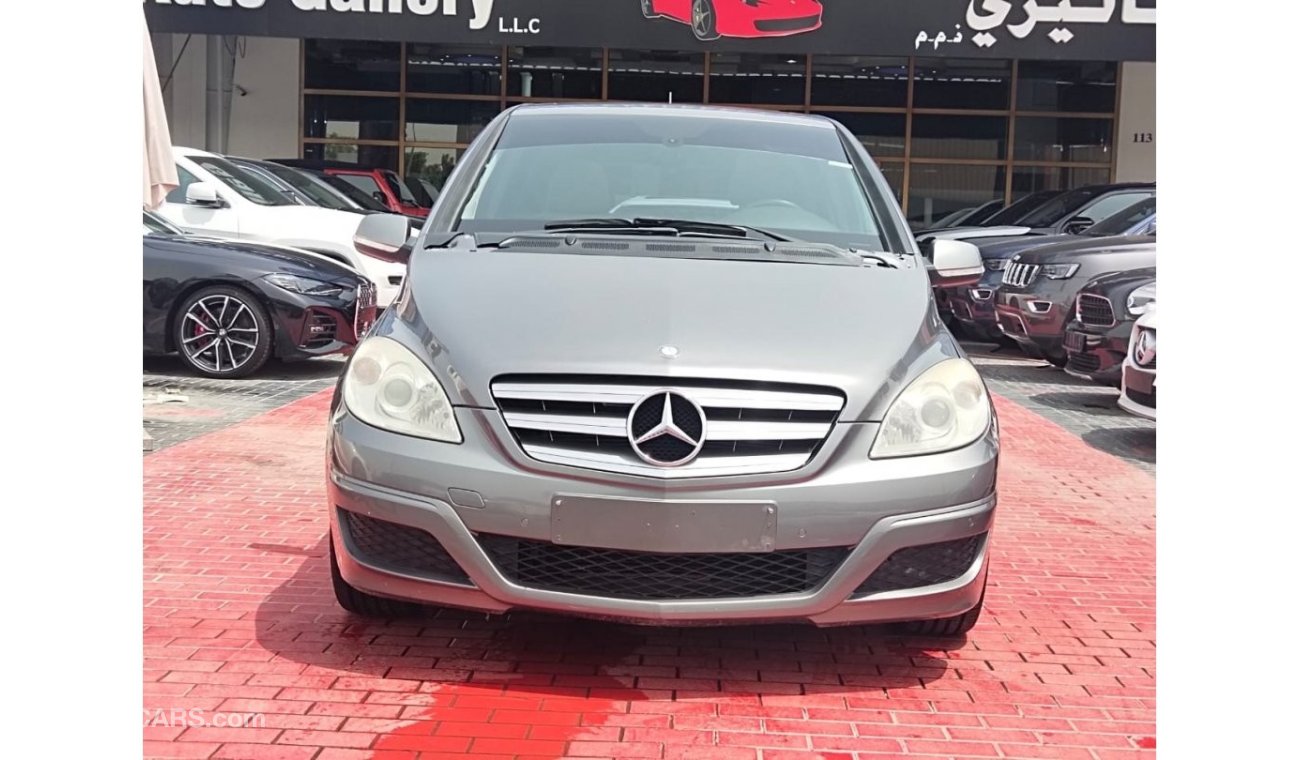 Mercedes-Benz B 180 Original Paint 2010 GCC