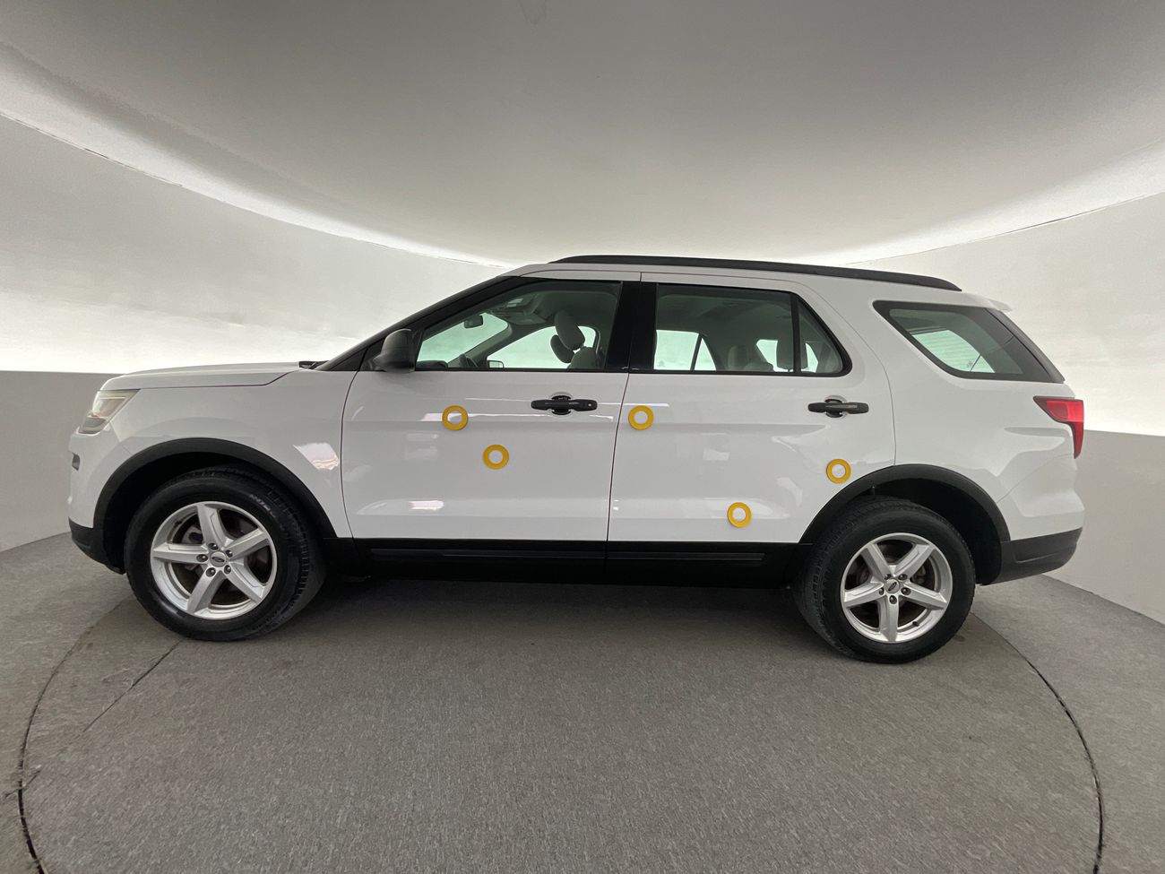 Ford Explorer XL / Standard | National Day Celebration | Guaranteed Warranty | 0 Down Payment