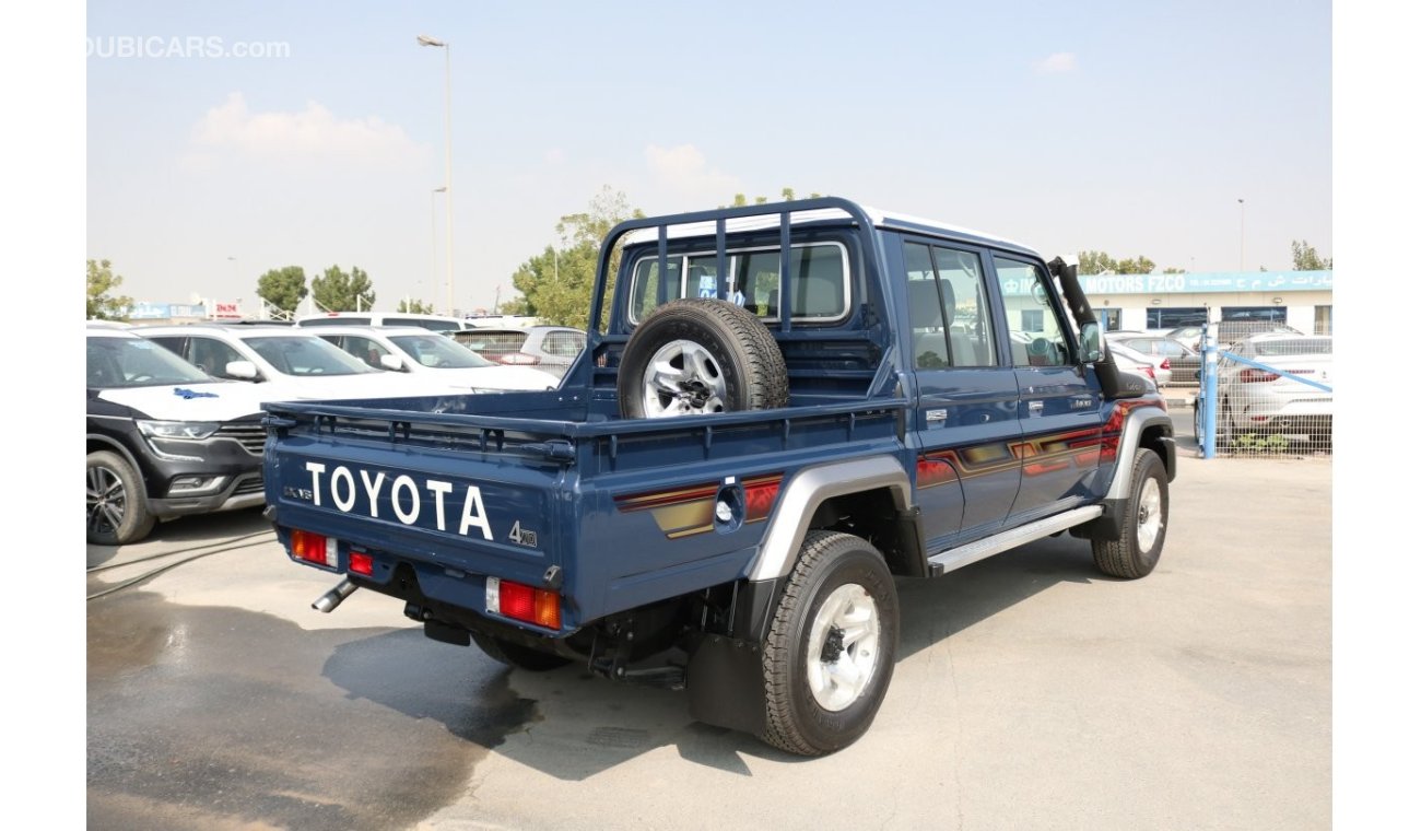 Toyota Land Cruiser Pick Up 4.0L LX V6 DUAL CABIN WITH SNORKEL, WINCH USB POWER SOCKETS