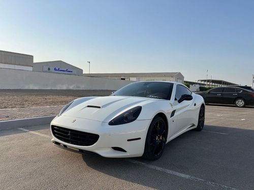 Ferrari California Std 3.9L (553 HP)
