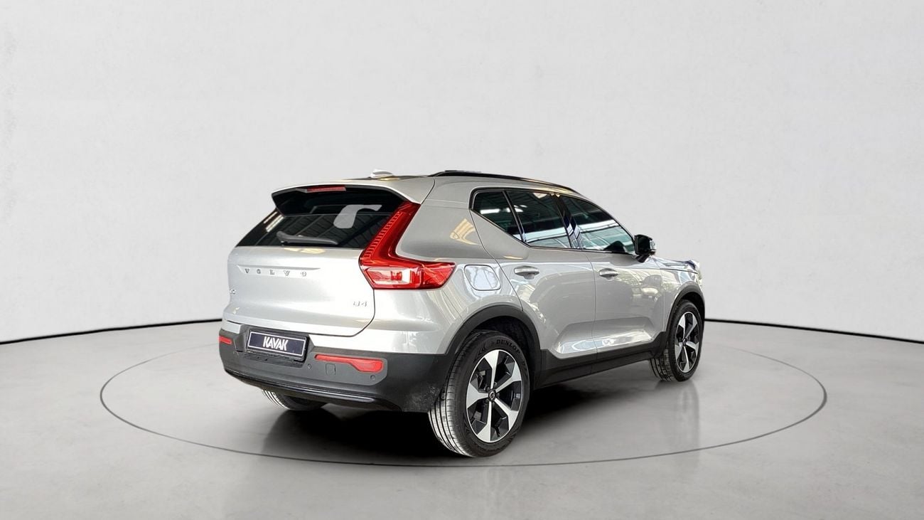 فولفو XC 40 2.0 B4 MHEV ULTIMATE DARK AUTO | شامل الضمان | 0 ﺪﻔﻋﺓ ﺃﻮﻟﻯ