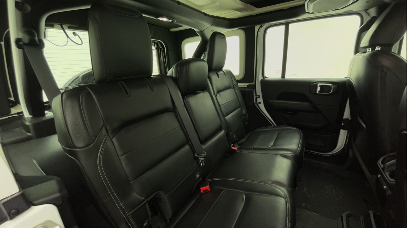 جيب رانجلر SAHARA CITY EDITION 3.6 | بدون دفعة مقدمة | اختبار القيادة في المنزل