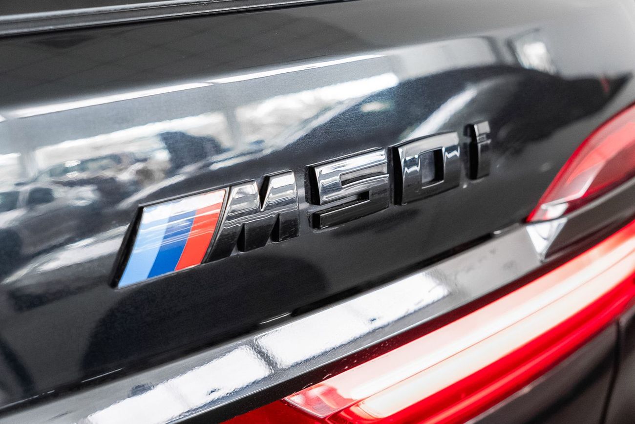 بي أم دبليو X7 M50i 4.4L (523 HP)