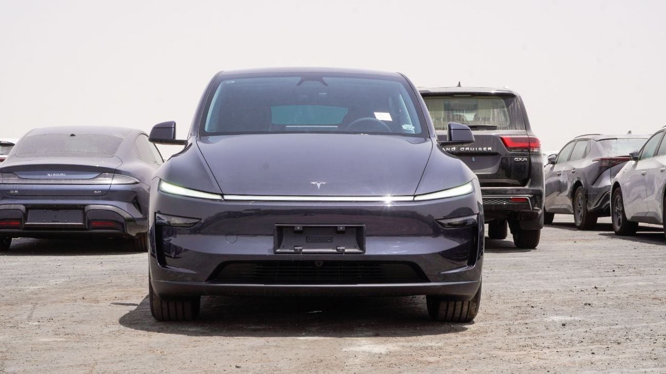 Tesla Model Y Real-Wheel Drive || Standard Range ( 593 KM ) || Brand New