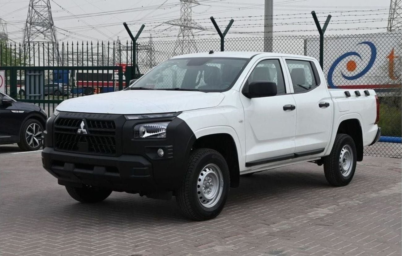 Mitsubishi L200 GLX Double Cabine GL 2.4L 4x4 Diesel 6 Seats